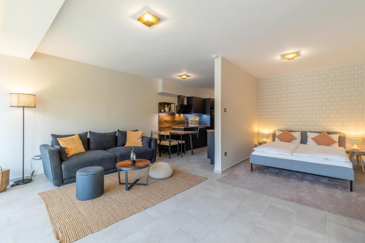 Marinelake Apartman Balatonfoeldvar By Bltn 外观 照片